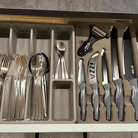 Geraeumiges 2-zimmer In Messenaehe *