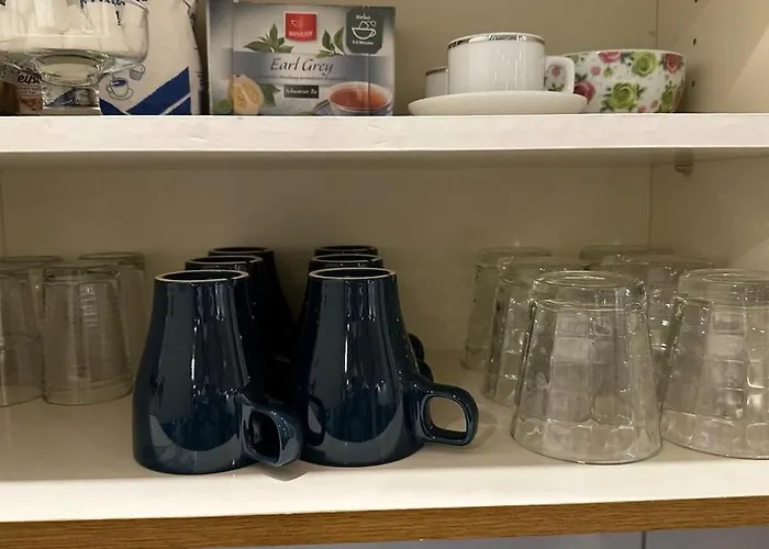 Geraeumiges 2-zimmer In Messenaehe アパート