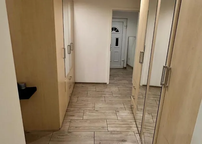 Geraeumiges 2-zimmer In Messenaehe