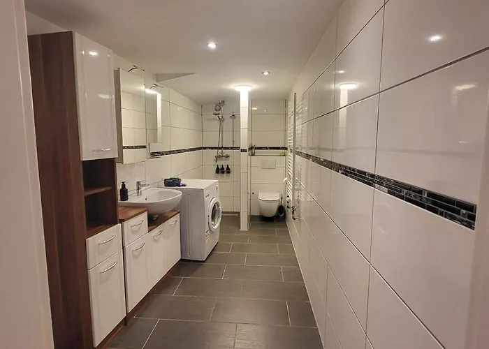 Geraeumiges 2-zimmer In Messenaehe Ντούισμπουργκ